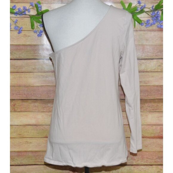 Torrid Ladies Beige One Shoulder Foxy Tee Pullover Top Size 1 1X Stretch Neutral - Picture 5 of 7
